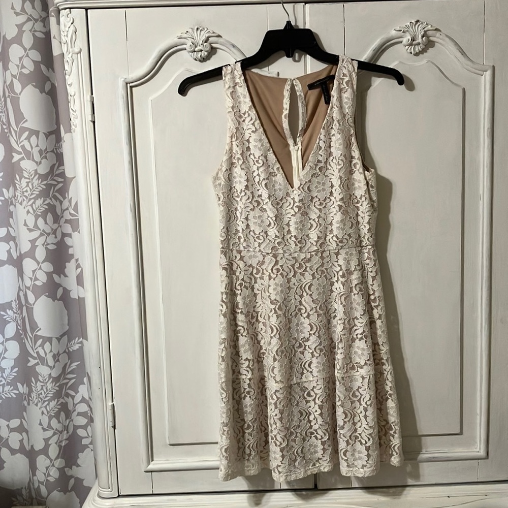 BCBG beige lace V neck dress size small
